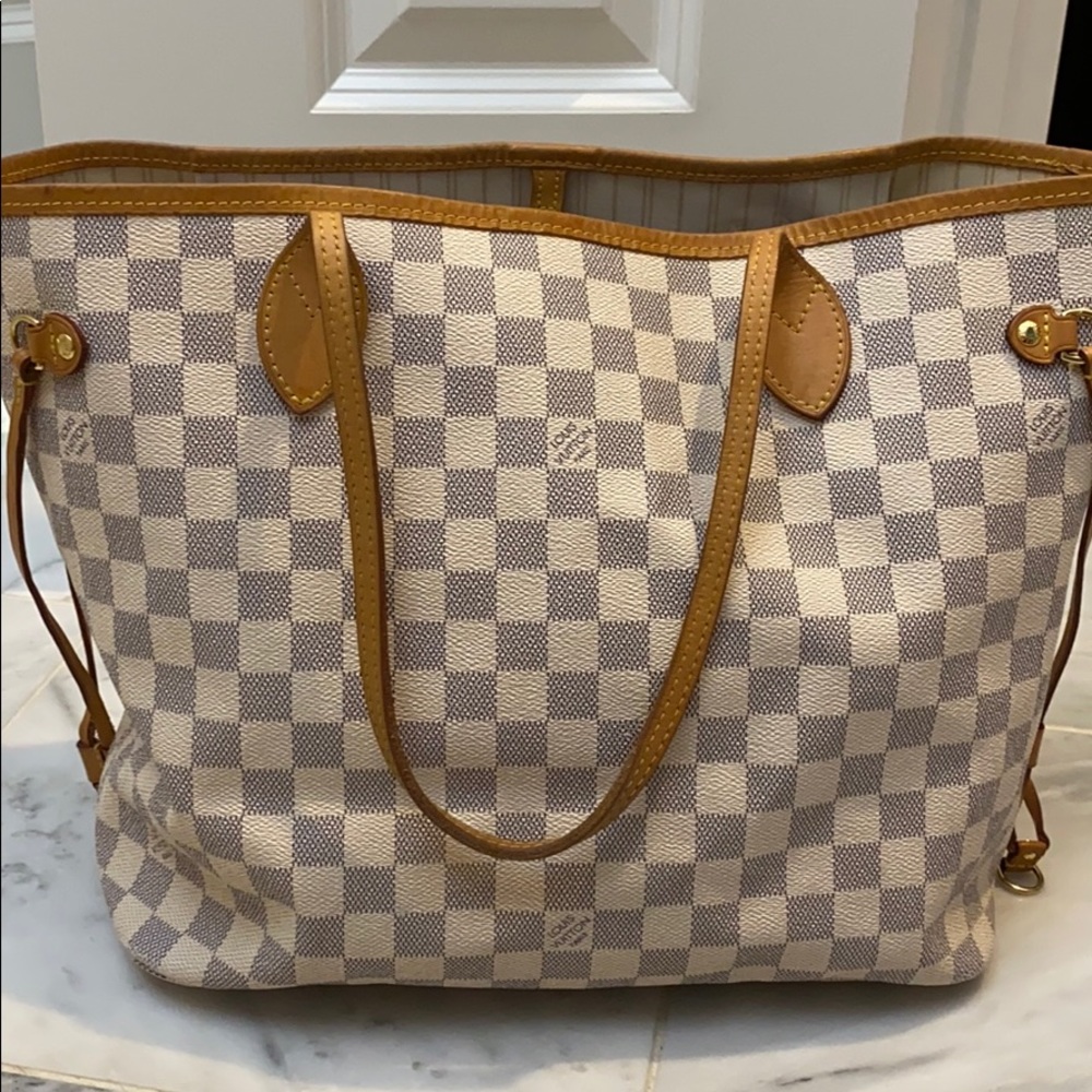 Louis Vuitton never full MM